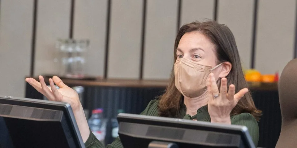 Read more about the article Odvolávanie Mikulca pokračuje: Prišla len Milanová, ktorá si zlízla kritiku od Blahu