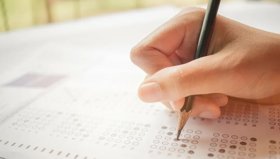 You are currently viewing Tento predseda strany vraj dával svojim poslancom IQ test