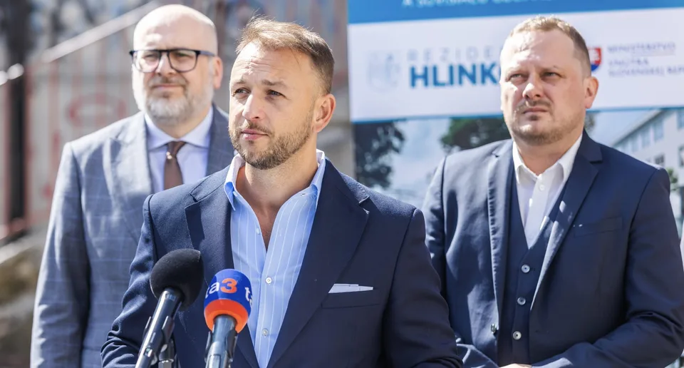 Read more about the article Kysuce budú mať nové klientske centrum. Minister vnútra podpísal memorandum s primátorom Čadce