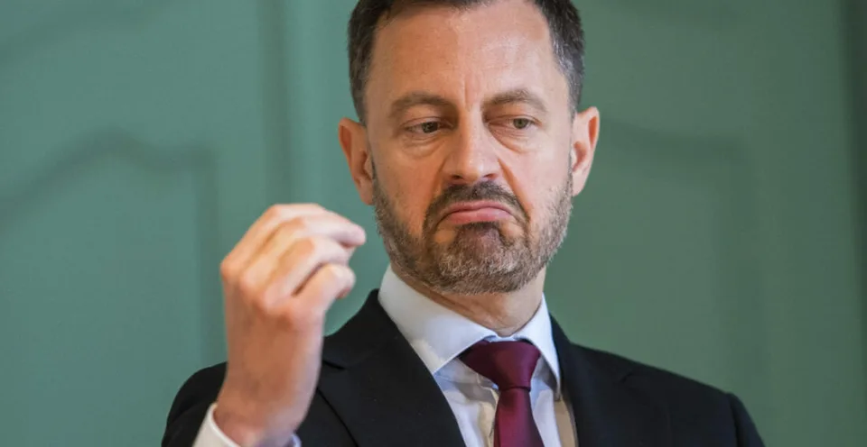 Read more about the article Heger navrhne novú koaličnú zmluvu a verí, že SaS urobí krok späť