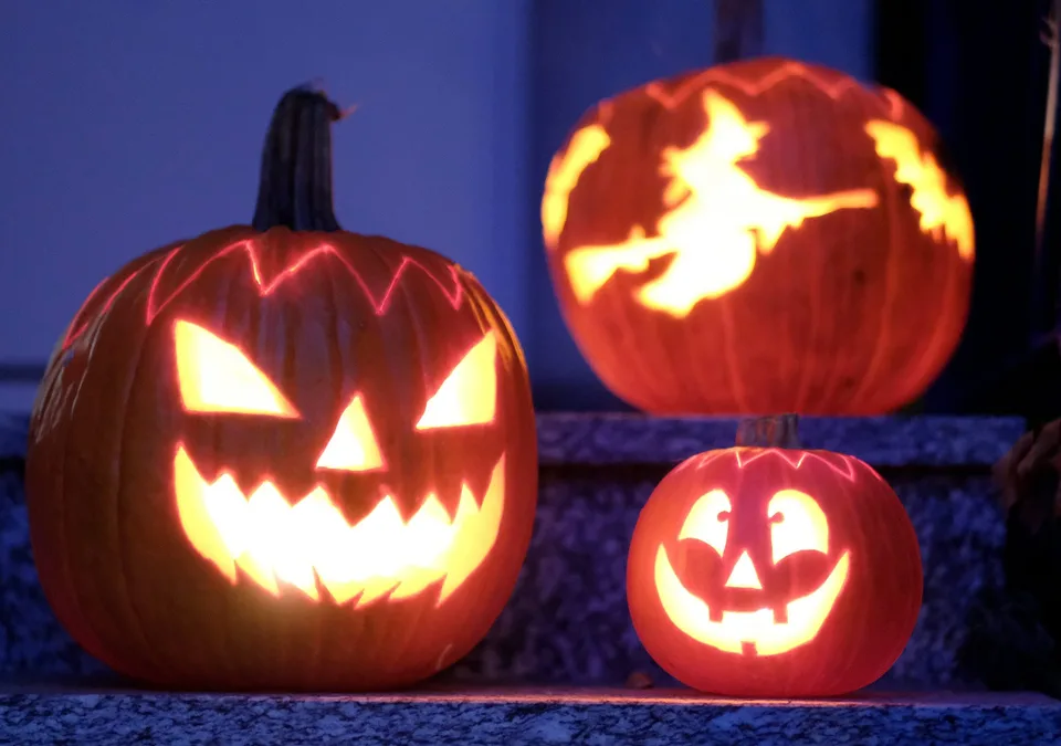 Read more about the article Halloweenske žarty zakázané: Polícia v Šanghaji zasahuje!