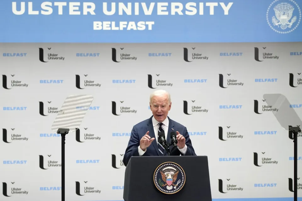 Read more about the article Biden vyzval na obnovenie vlády v Severnom Írsku i na politický kompromis