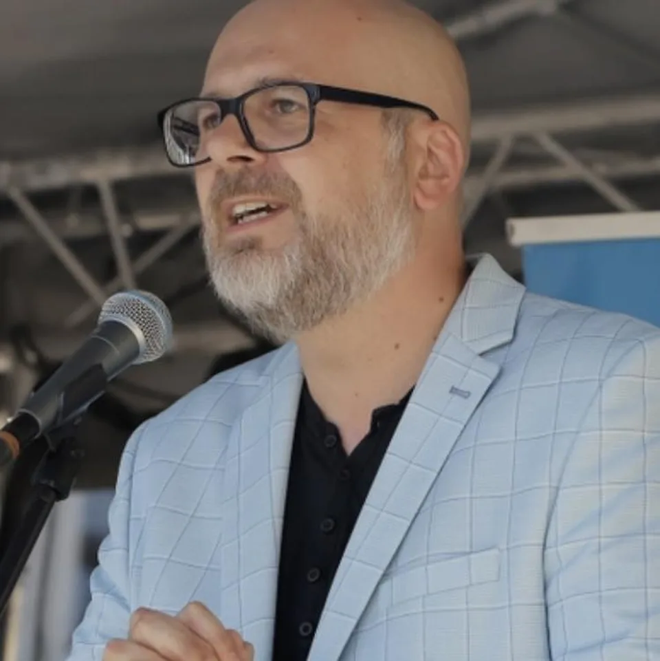 Read more about the article Hlas SD: Kaliňák zadupal Naďa a demokratov pod čiernu zem