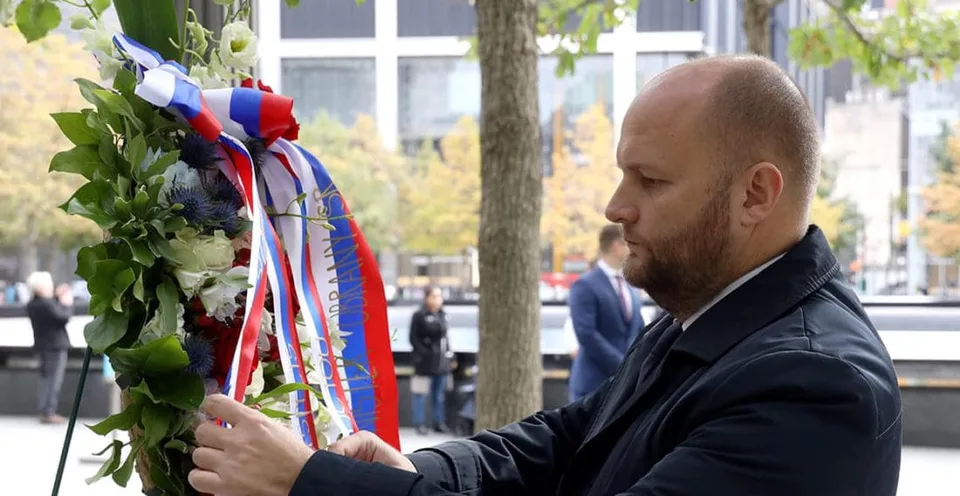 Read more about the article Naď si pripomenul útok na WTC: Bez mieru a základného bezpečia nefunguje v krajine nič