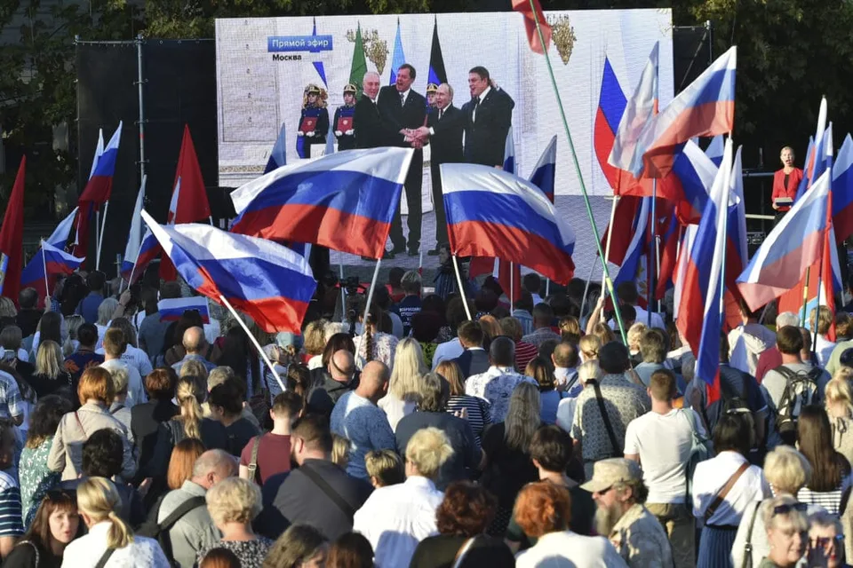 Read more about the article Vtĺkate ľuďom do hláv historické nezmysly. Odkázal Putin západným politikom