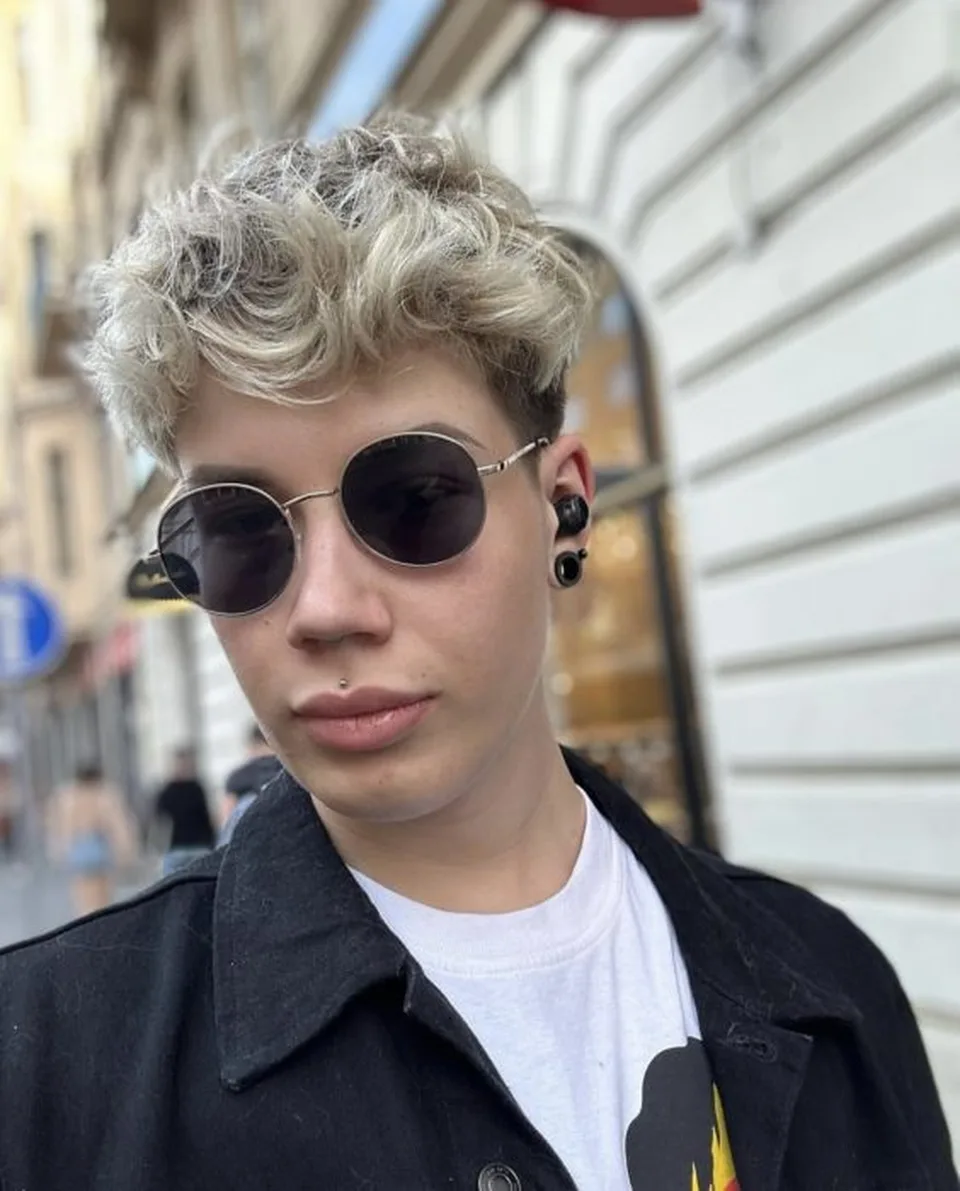 Read more about the article Mladý Čech bojuje proti “trans agende”: Operáciu ľutujem, psychické choroby sa zmenou pohlavia nevyriešia