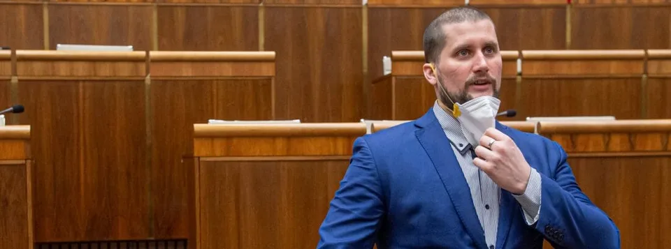 Read more about the article Beluský z ĽSNS: Riaditeľ NBÚ má právomoc aj povinnosť manažovať personálne zdroje