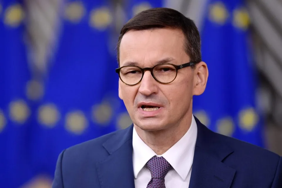 Read more about the article Morawiecki odkazuje Zelenskému, aby neurážal Poľsko