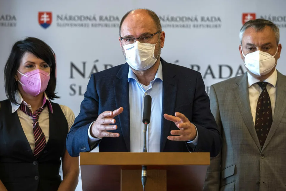 Read more about the article Sulík v pomykove: Nerozumiem Kollárovmu postoju! Čo tým sleduje?