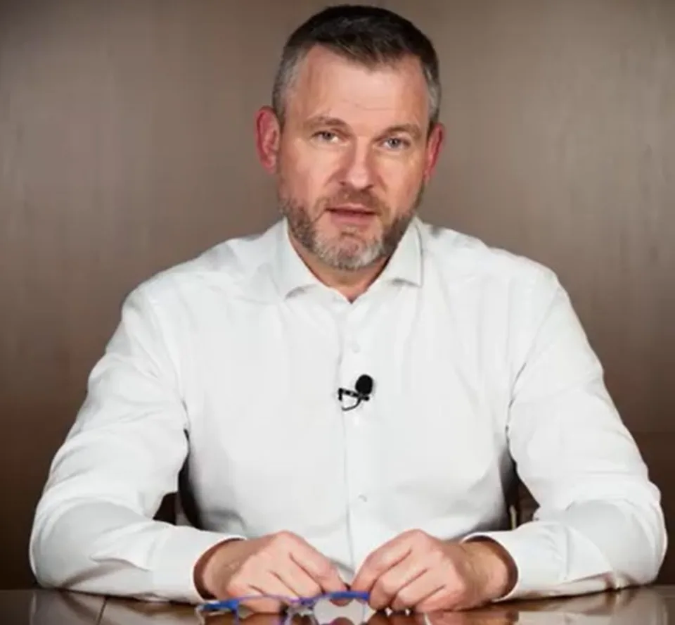Read more about the article Peter Pellegrini v Osvienčime: Nesmieme nikdy zabudnúť, čoho je schopná zvrátená ideológia!
