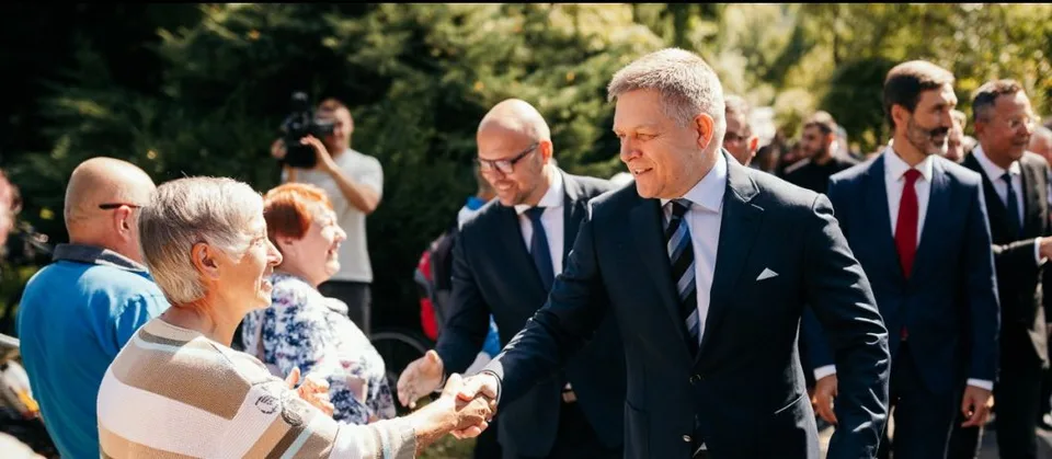 Read more about the article Zahraničné médiá o voľbách: Pre Fica nebude jednoduché zložiť koalíciu,   Maďari sa do parlamentu nedostali