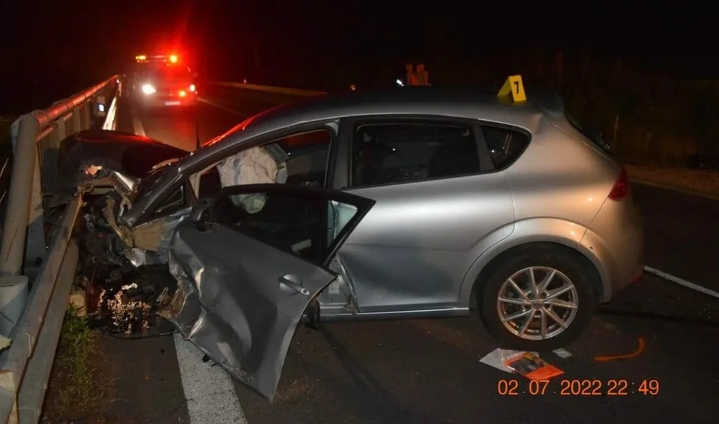 Vodiča tohto Seatu Leon polícia obvinila. 