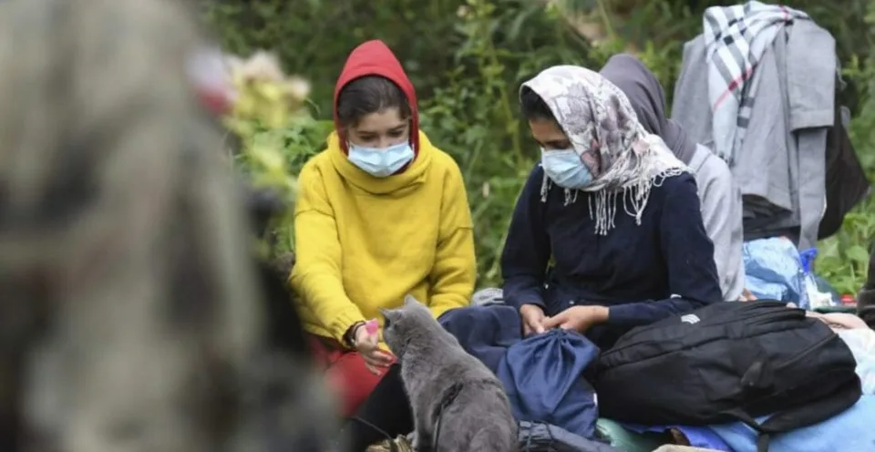 Read more about the article Násilím ich tlačia, chytia, vozia! Poľsko je pod paľbou kritiky mimovládok kvôli migrantom