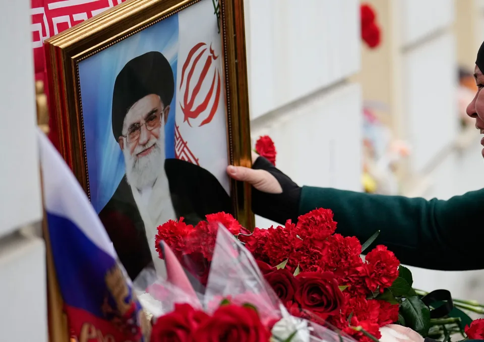 Read more about the article Svet sleduje Irán: Po smrti lídra prichádza nečakaný nástupca