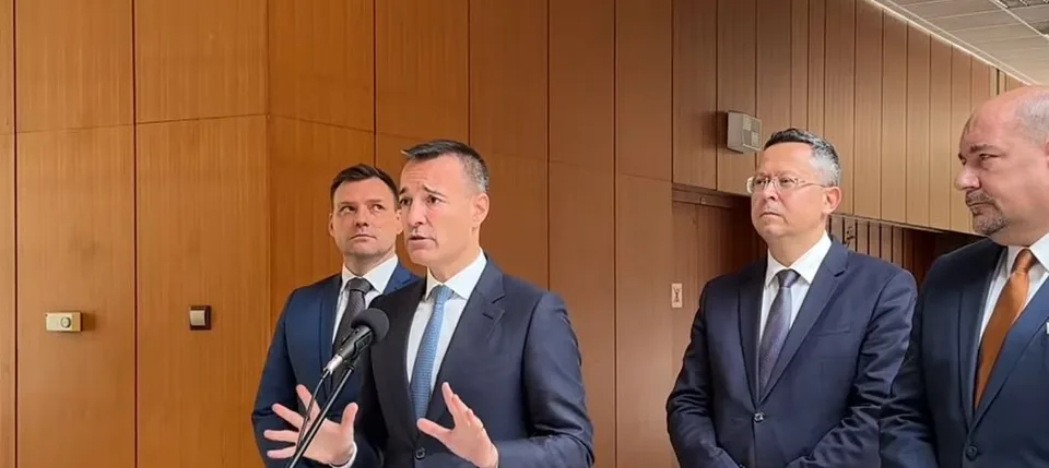 Read more about the article Spoločne za stabilitu: Vláda schválila zákony na ozdravenie verejných financií!