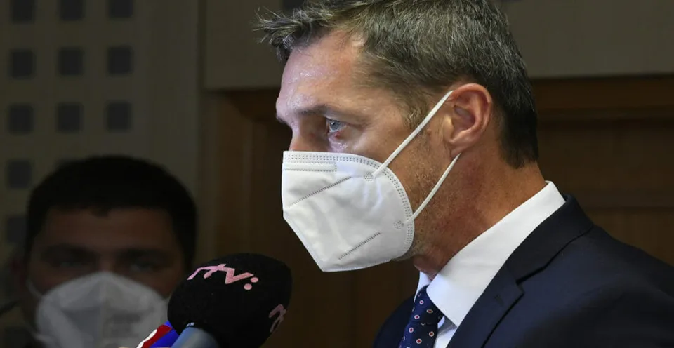 Read more about the article KDH pripomenulo vláde: Veriaci dostali mylný sľub! SNS vidí riešenie aj v rekreačných poukazoch