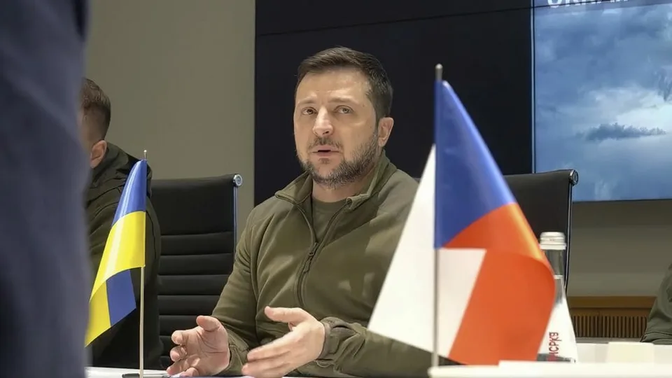 Read more about the article Skončili s vojenskou pomocou pre Ukrajinu? Fiala: Česko vyčerpalo zásoby zbraní