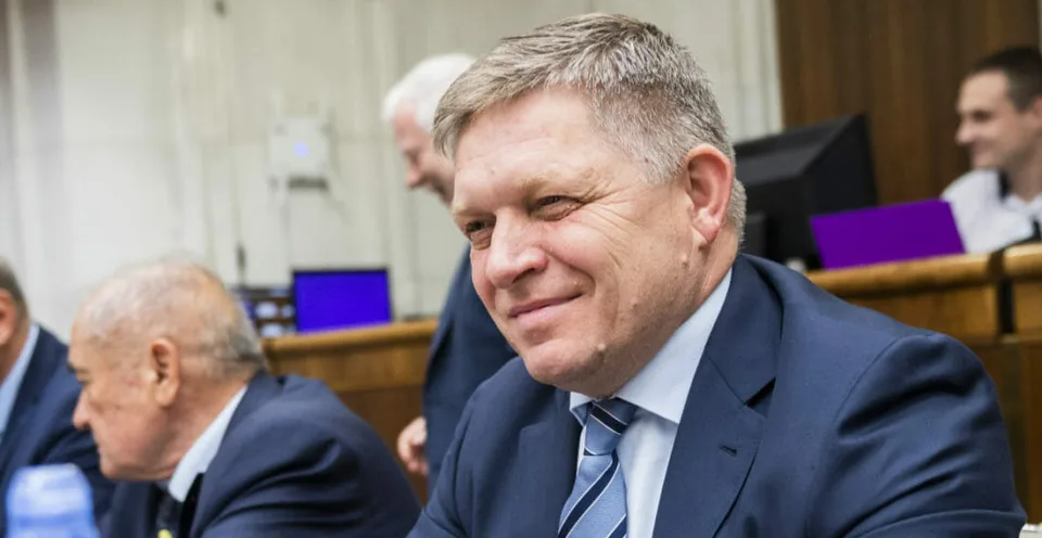 Read more about the article PRIESKUM Merali dôveryhodnosť: Najviac si polepšil Fico! Drsne padol Heger, ešte drsnejšie Sulík!