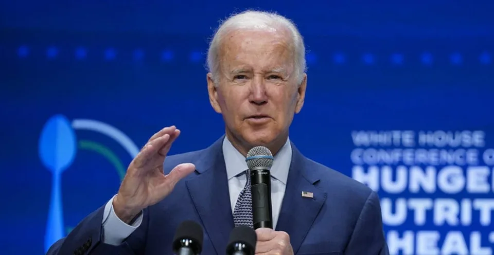 Read more about the article Biden: Modlitby násilie nezastavia! Treba sprísniť obmedzenia ohľadom strelných zbraní