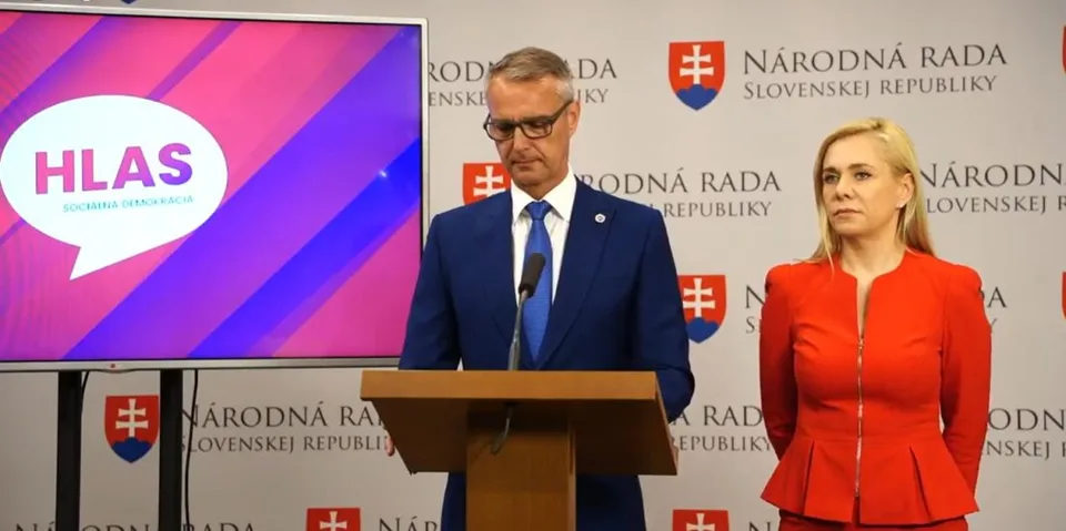 Read more about the article VIDEO HLAS – SD: Ufňukaný Heger a tri veľké nuly! Premiér sa opustil a nemôže viesť tento štát ani minútu!