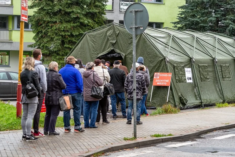 Read more about the article Počet obetí na Slovensku stúpol o 15, u vyše 1260 ďalších ľudí potvrdili nákazu koronavírusom