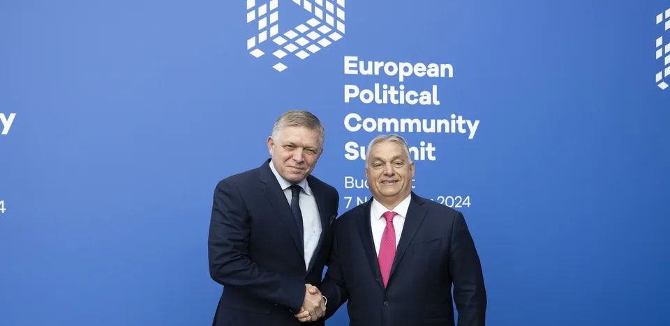 Read more about the article Premiér Fico podporil Viktora Orbána. Označil ho za bojovníka za suverenitu a národné záujmy