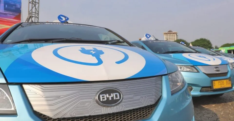 Read more about the article Čína podporí konsolidáciu výrobcov elektromobilov. Minister Ja-čching: Máme ich príliš veľa