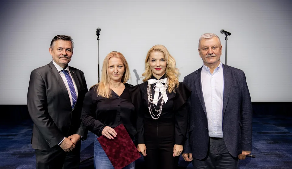 Read more about the article Zomrel predseda Rady STVR Jozef Krošlák. Šimkovičová a Machala vyjadrili sústrasť