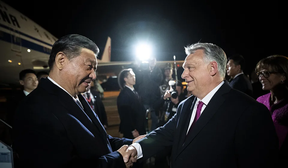 Read more about the article Stretnutie Orbána a Si Ťin-pchinga: Lídri rokovali o spolupráci a projektoch