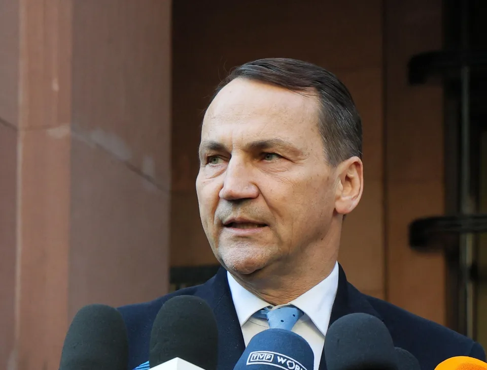 Read more about the article Sikorski neverí Rusku: Aj pred napadnutím Ukrajiny tvrdili, že to nechcú urobiť