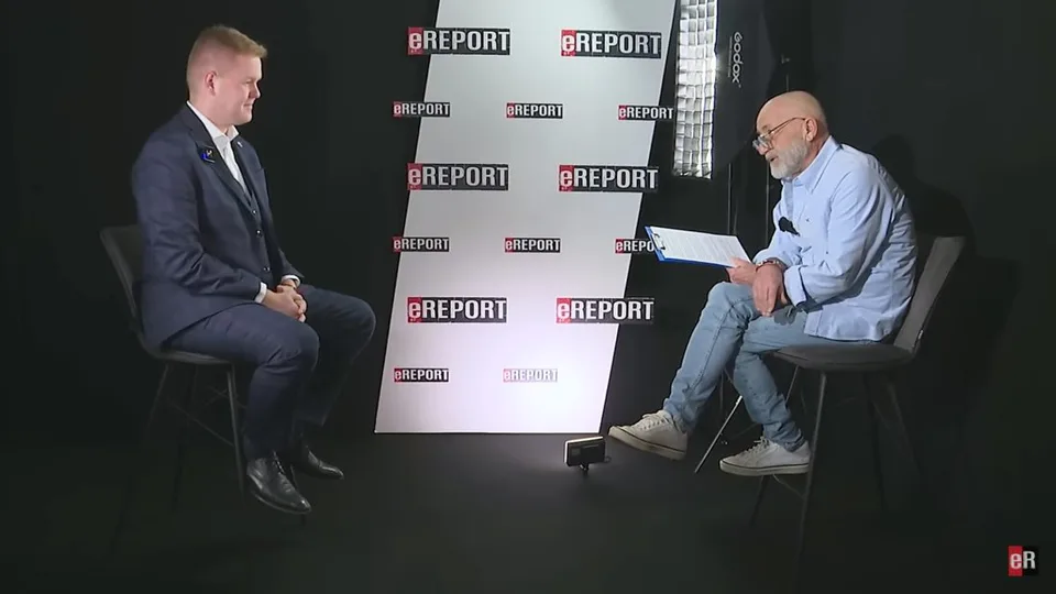 Read more about the article Bartek v Bez cenzúry: Opozícia obštrukciami nič nedosiahne, koalícia je súdržná. Som zhrozený z politikov, ktorí idú v EÚ proti SR