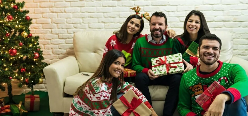 Read more about the article Stylistka Andrea Ziegler radí: Takto počas Vianoc a Silvestra zažiarite!