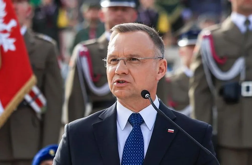 Read more about the article TOTO mu nevyšlo: Poľský prezident čelí kritike za sústrastnú správu pre Irán