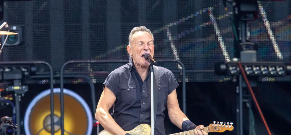 Read more about the article Trump počas návratu z Blízkeho východu urazil Taylor Swiftovú a Brucea Springsteena