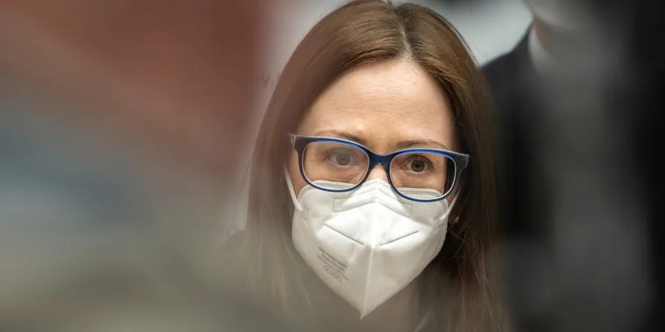 Read more about the article NEUVERITEĽNÉ Drsné vyhrážky šéfke ŠÚKL Baťovej: Zabijeme ti decko aj manžela!