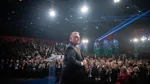 Maďari Orbánovi veria