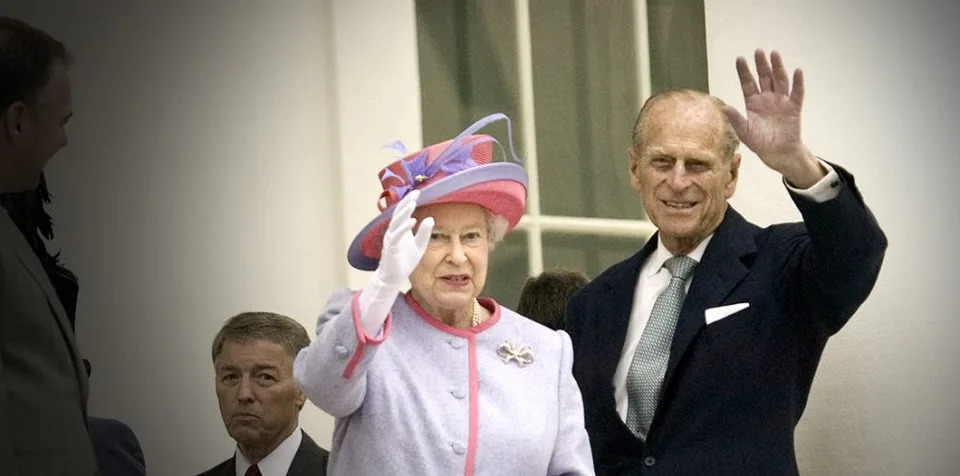 Read more about the article Královna Alžbeta rozhodla: Meghan nemá nárok na ich šperky!