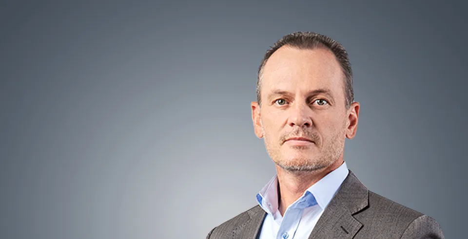 Read more about the article Analytici zúria: Pozrite si konečne dáta. Opatrenia sú nezmyselné tak pre deltu, ako aj pre omikron!