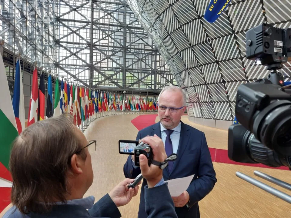 Read more about the article Švec v Bruseli: Do vlády mieri akčný plán pre podporu elektromobility! Sme na to pripravení?