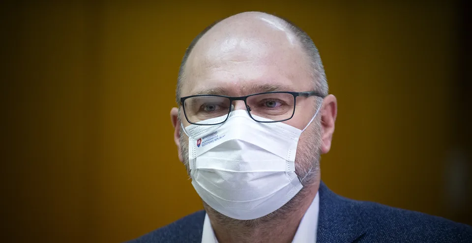 Read more about the article Zatváranie na základe všeobecných dát pozitívne testovaných nie je kľúčovým ukazovateľom