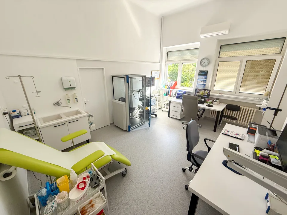 Read more about the article Fakultná nemocnica Trnava modernizovala abmulancie