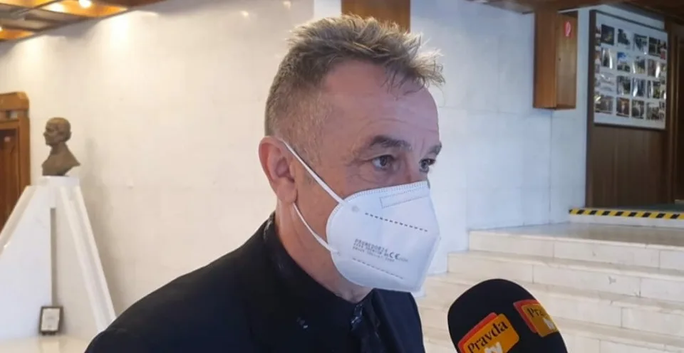 Read more about the article Rezignovaný Pročko: Ak sa zajtra koalícia rozpadne, poviem si chvála pánu Bohu!