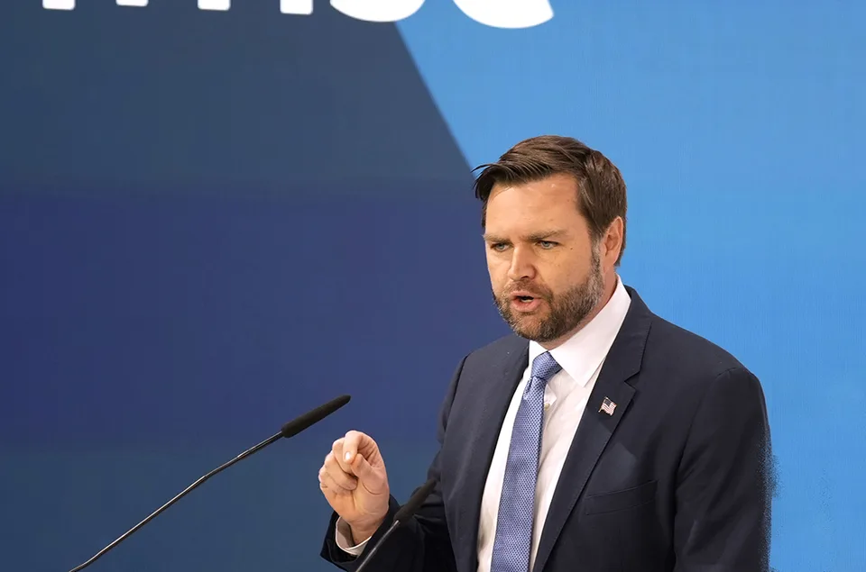 Read more about the article Viceprezident USA Vance pricestoval do Švajčiarska na rokovania s Iránom, zdrží sa deň, či dva