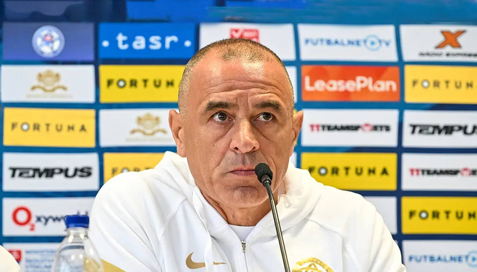 Read more about the article Calzona predstavil záverečnú nomináciu: TÍTO hráči nás budú reprezentovať na EURO!
