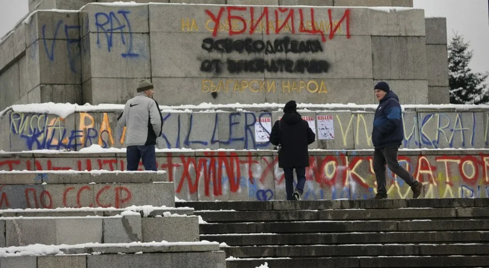 Read more about the article Konflikty hlásia zo Sofie: Kritici Ruska  požadovali strhnutie pamätníka