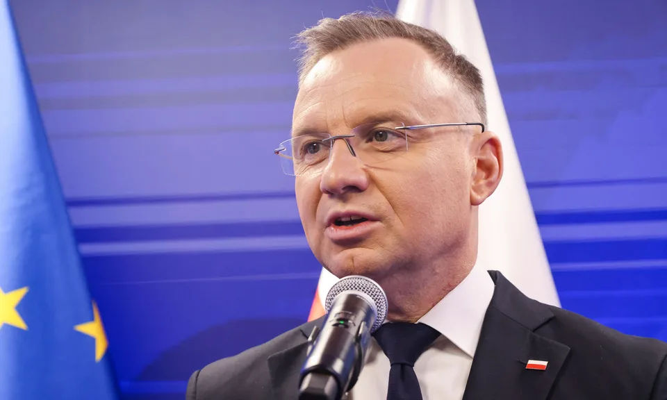 Read more about the article Odhalenia o Nawrockom rozdeľujú Poliakov: Výmena opozičného kandidáta je podľa prieskumu nevyhnutná
