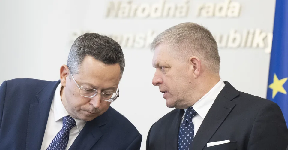 Read more about the article Najnovší prieskum: Stále vedie SMER-SSD, stúpa Matovič, Republika aj SNS