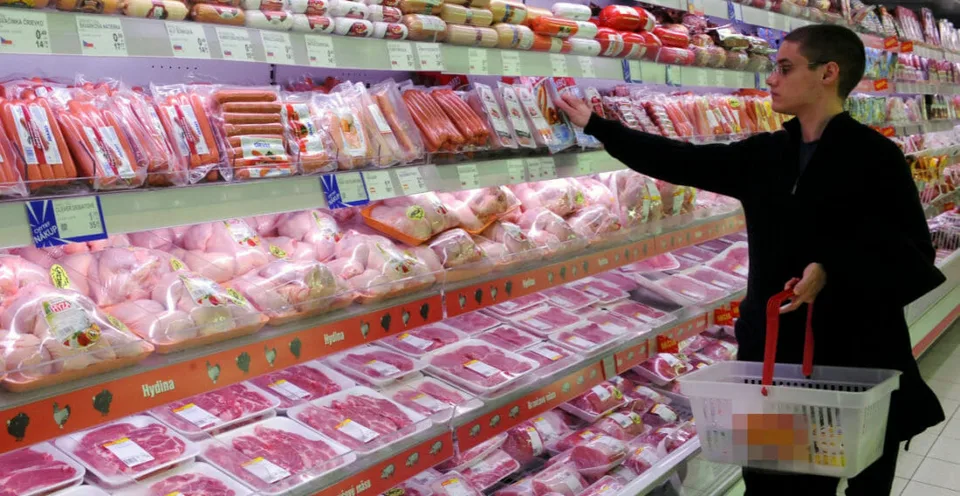 Read more about the article To naozaj!? Becík ukázal šokujúce marže reťazcov: Takto im vláda pomáha bohatnúť!