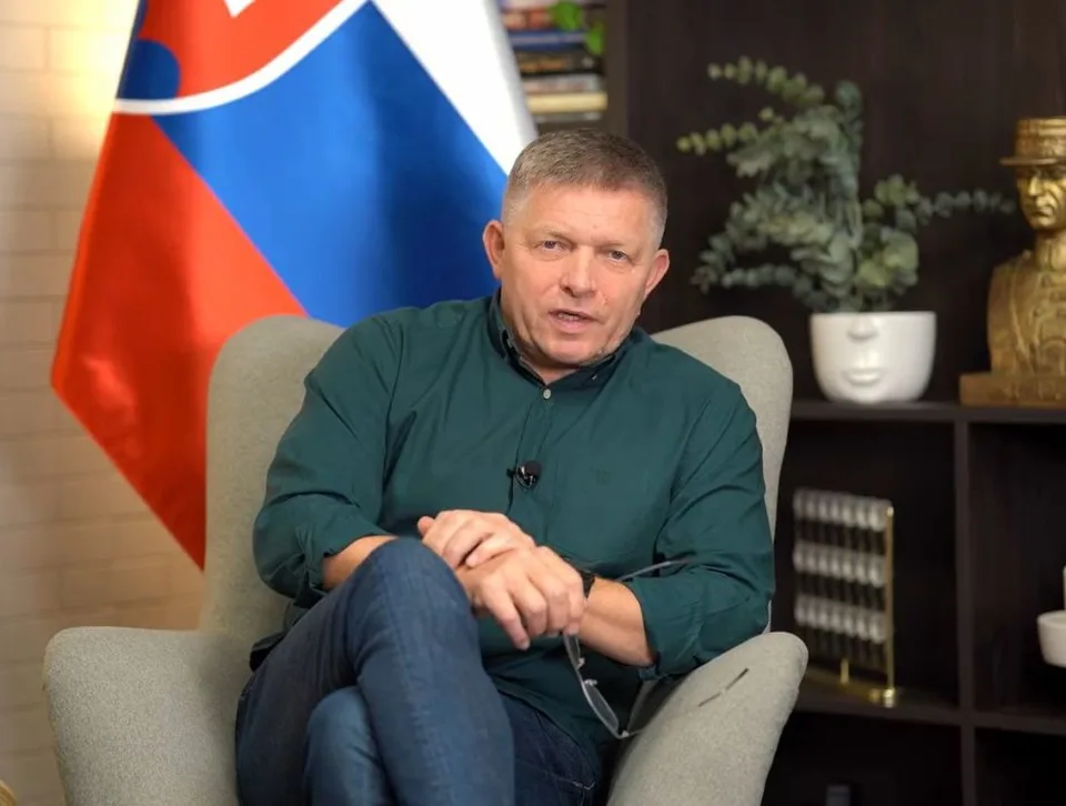 Read more about the article VIDEO Fico: Nemám oblek z dúhovej zástavy a trestajú nás že nechceme spolupracovať s bláznami