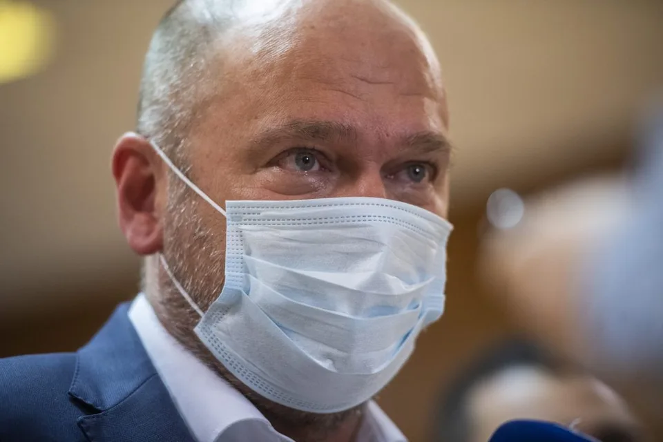Read more about the article VIDEO Sulík sa obáva, zastavil nákup testov! Prečo to urobil? Tu sú jeho argumenty